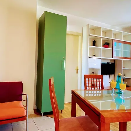 Hana Apartament *